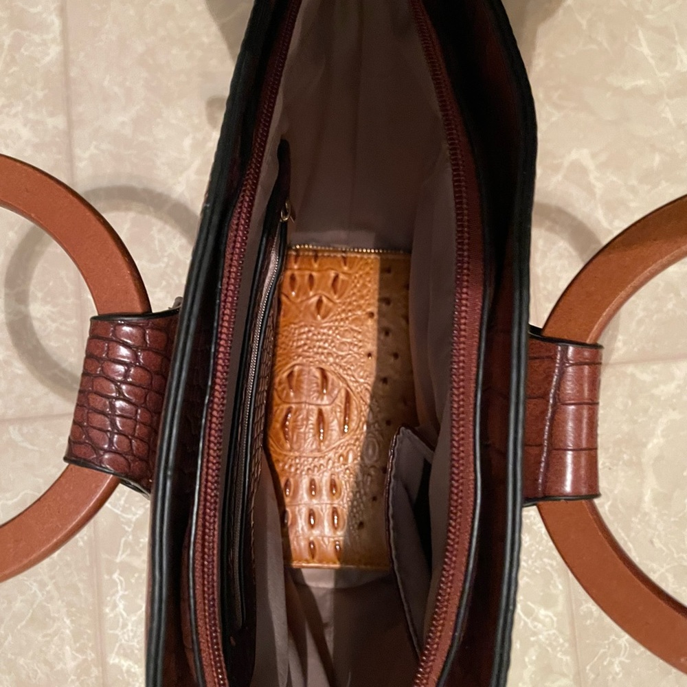 Multi Color Purse - Picture 2 of 4